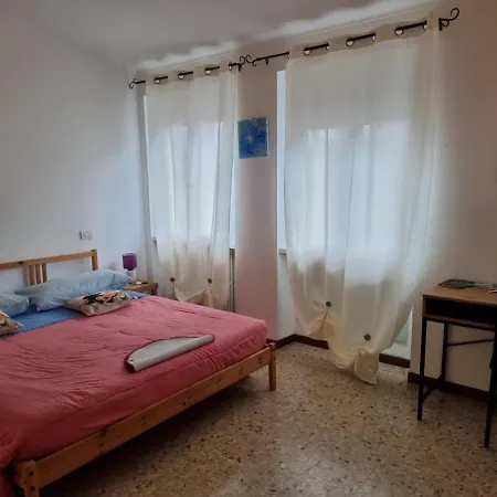 B&B Cuore Di Verbania Quarto em Acomodações Particulares